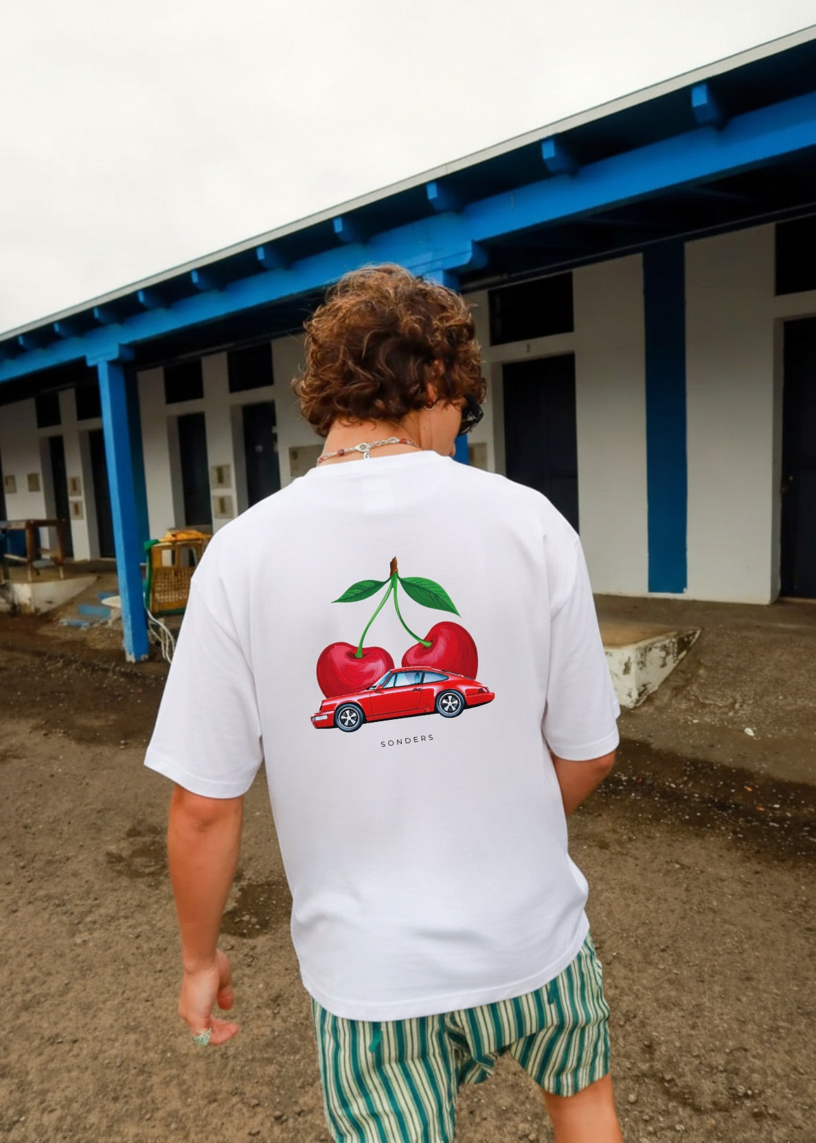 VINTAGE CHERRY CAR TEE