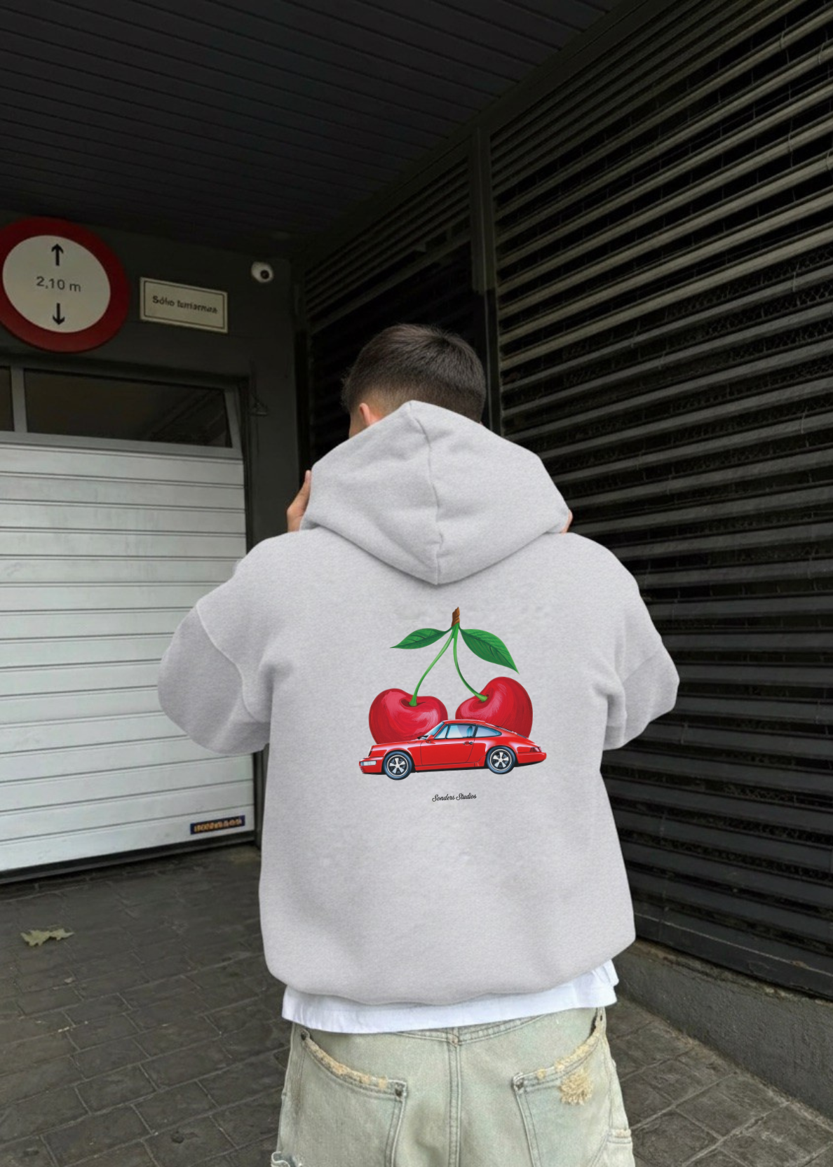 VINTAGE CHERRY CAR HOODIE