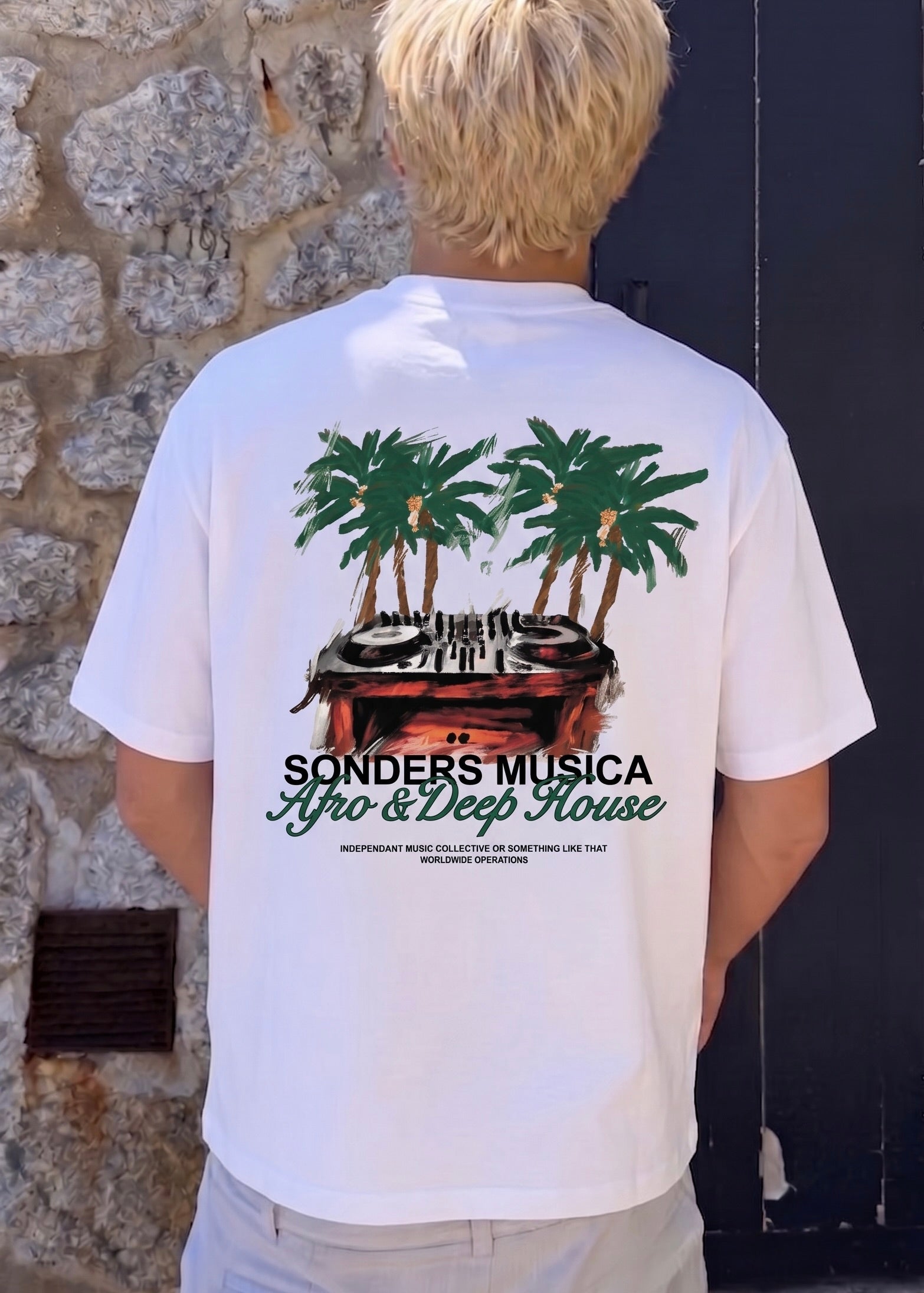 LA MUSICA TEE