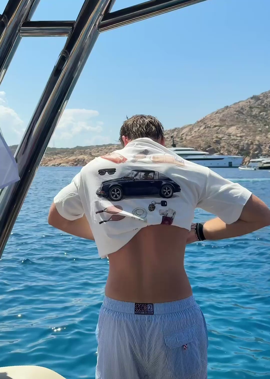 ESSENTIELS D'ÉTÉ TEE